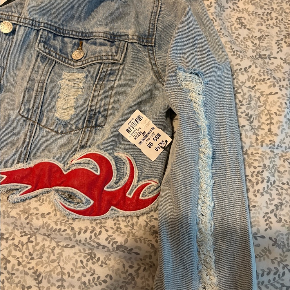 AKIRA Light Blue Denim Jacket - Picture 4 of 5